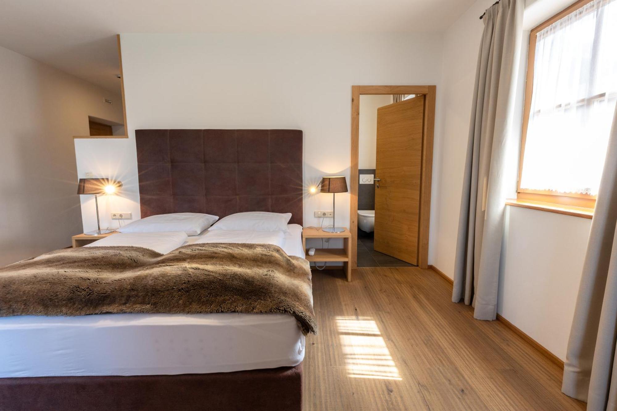 Der Unterwirt Guesthouse And Restaurant Chiusa Ngoại thất bức ảnh